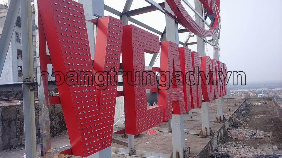 biển-quảng-cáo-chữ-nổi-cắm-led